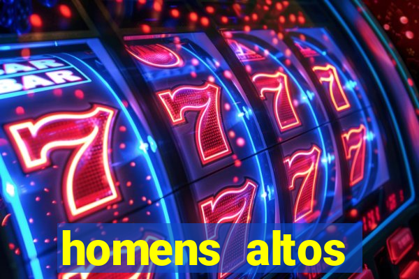 homens altos sarados pelados